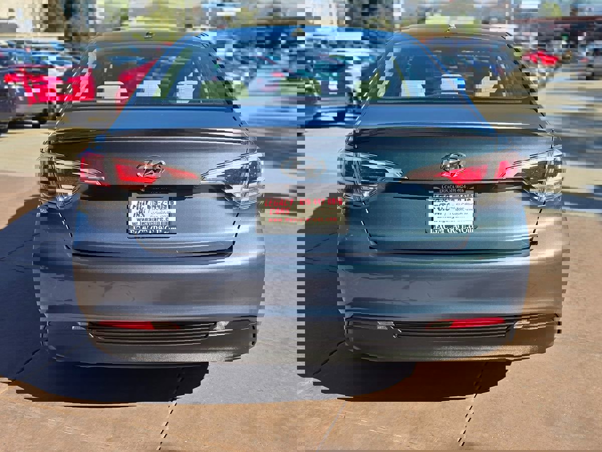 Used 2016 Hyundai Sonata SE image 12