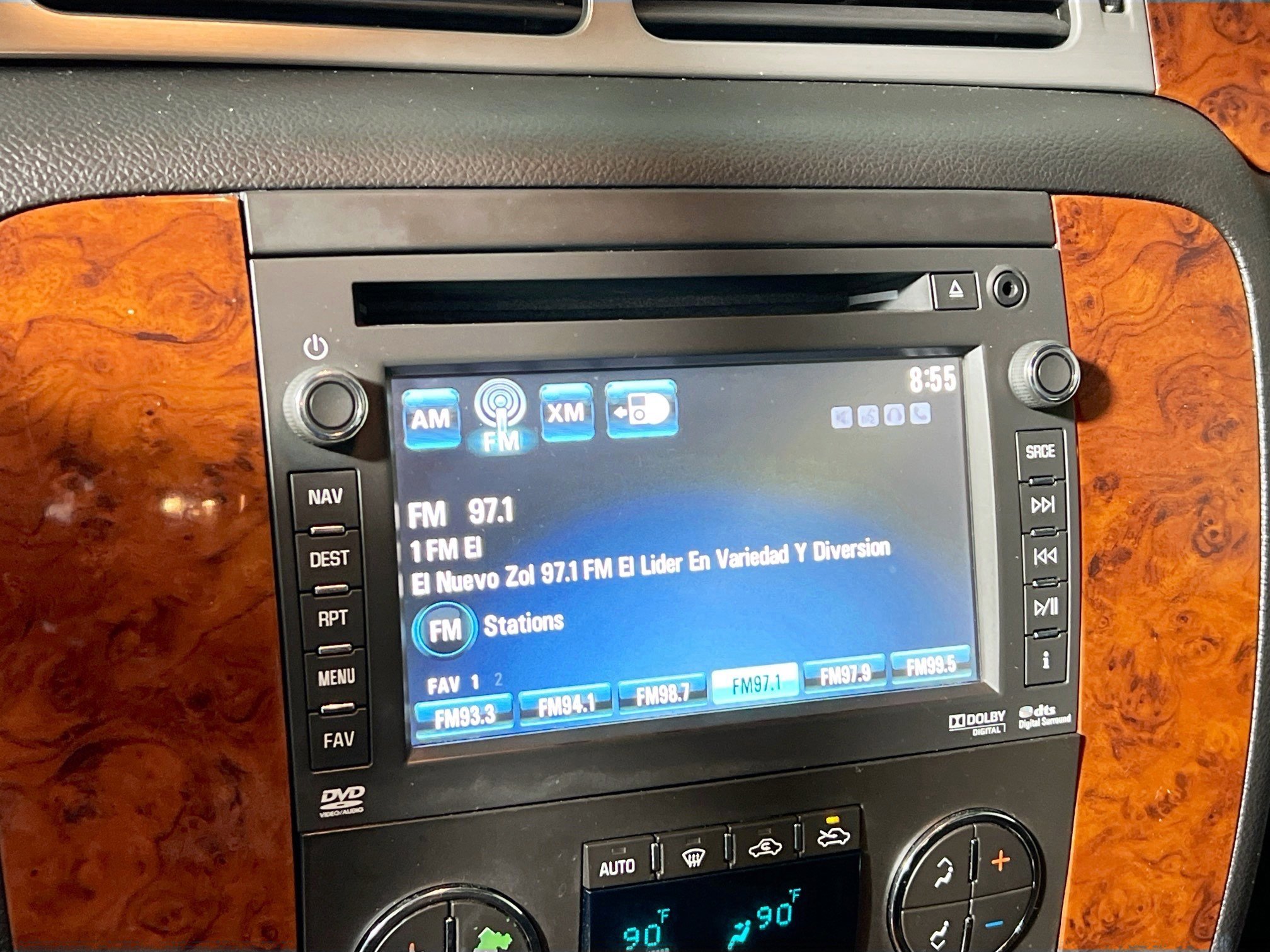 Used 2012 Chevrolet Avalanche LTZ image 26