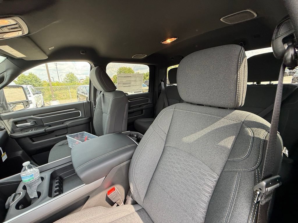 New 2027 RAM 2500 Big Horn AWD/4WD image 14