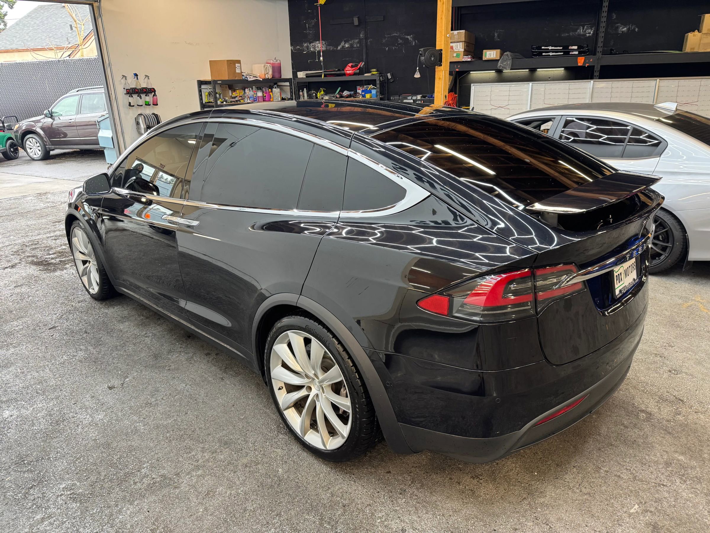 Used 2016 Tesla Model X 90D image 6