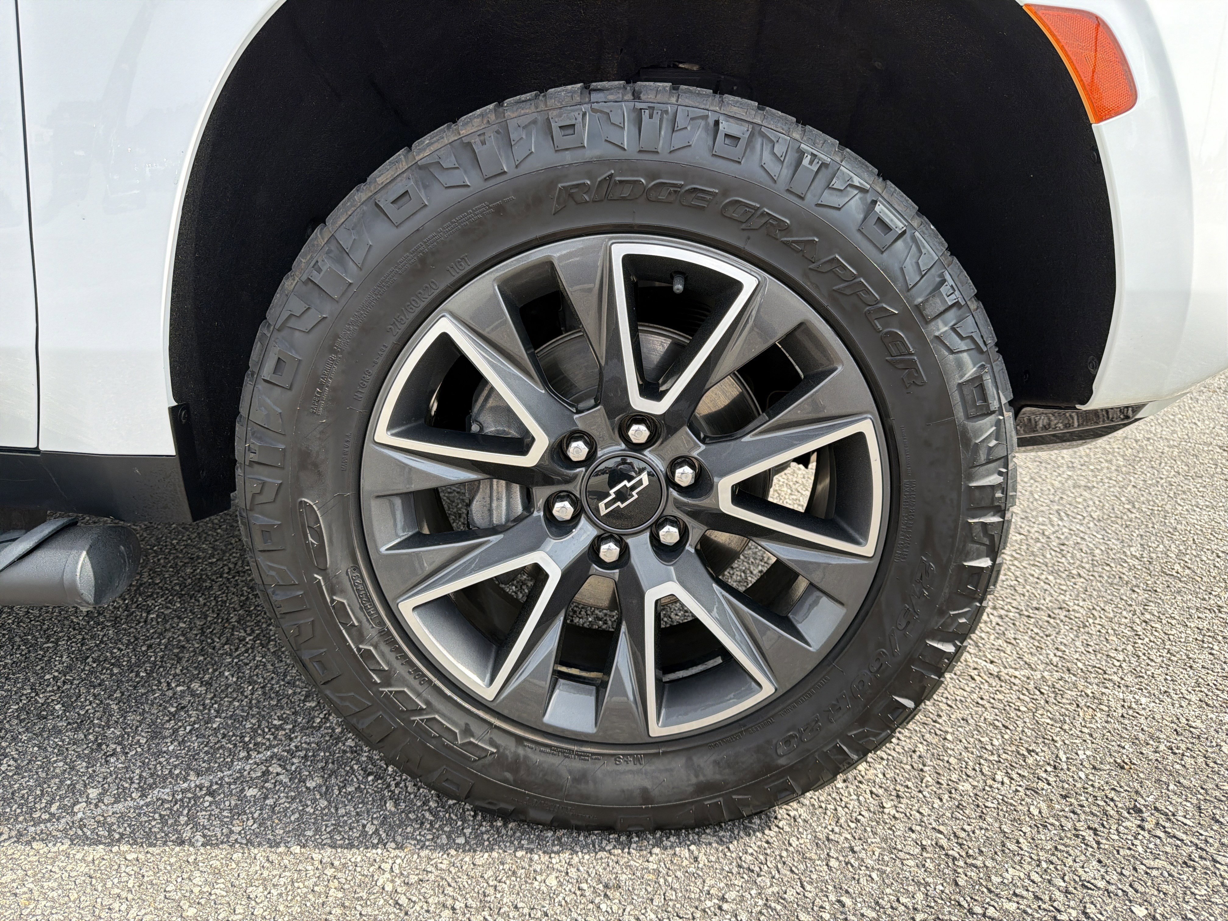 Used 2021 Chevrolet Tahoe Z71 w/ Z71 Off-Road Package image 14