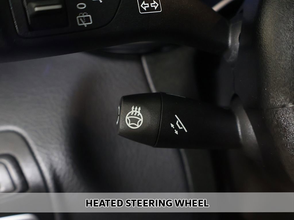 Used 2022 Mercedes-Benz GLC 300 4MATIC w/ AMG Line image 6