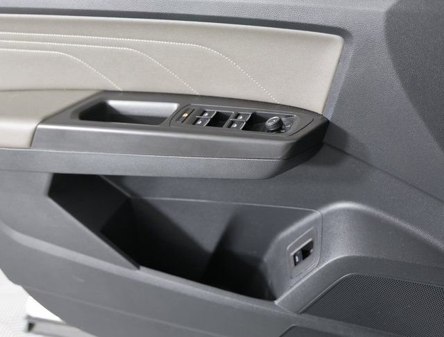 Used 2023 Volkswagen Atlas Cross Sport SE image 14