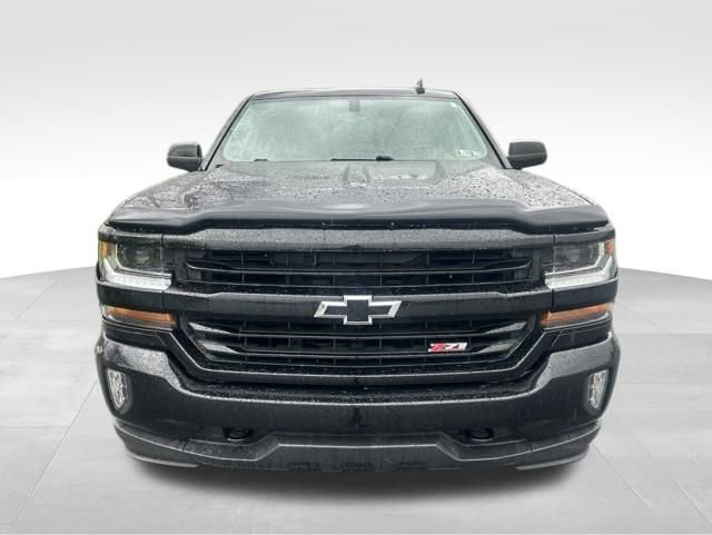 Used 2018 Chevrolet Silverado 1500 LT w/ Midnight Edition AWD/4WD image 8