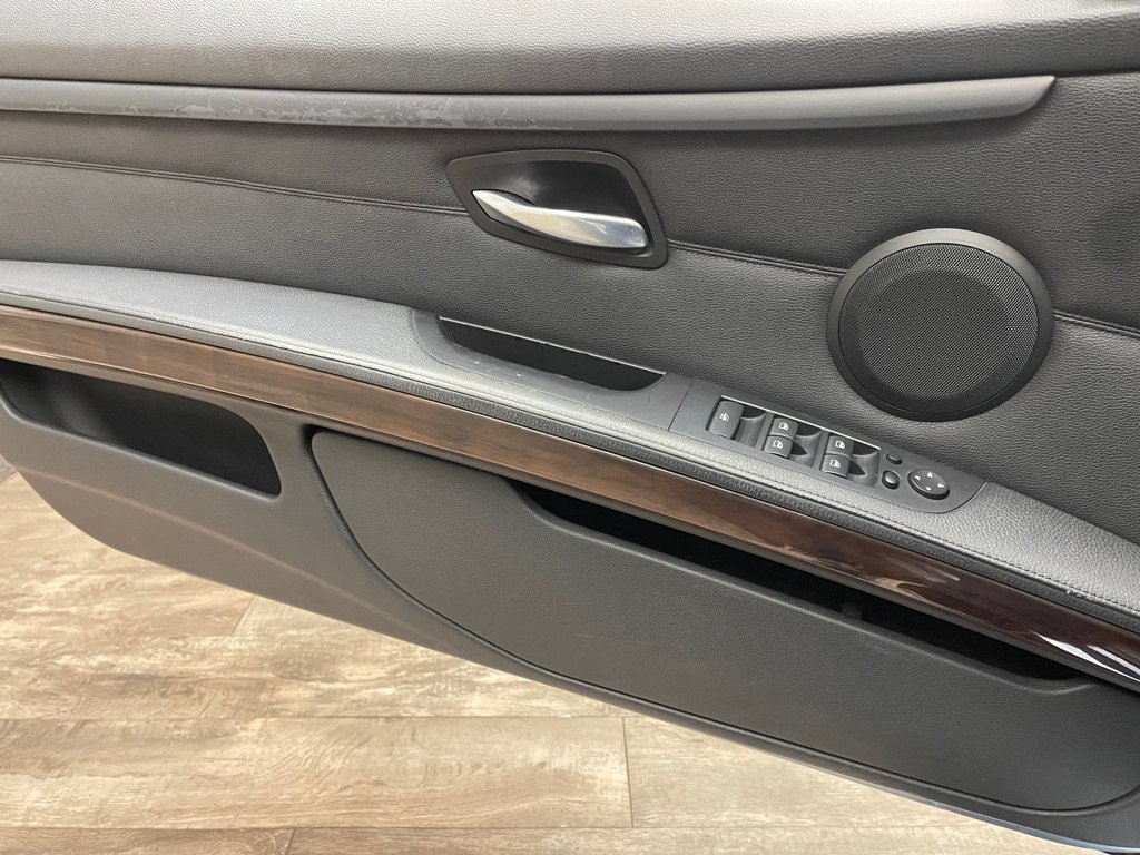 Used 2013 BMW 328i Convertible RWD image 28