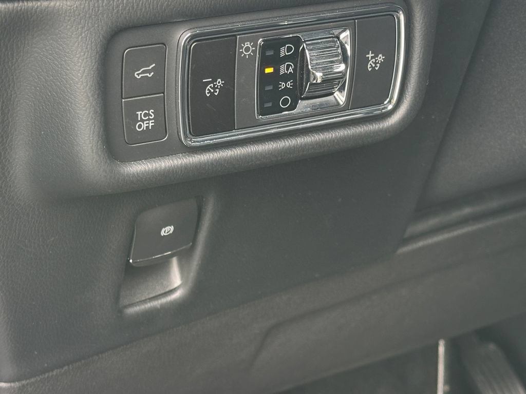 Used 2022 Lincoln Nautilus Reserve FWD image 22