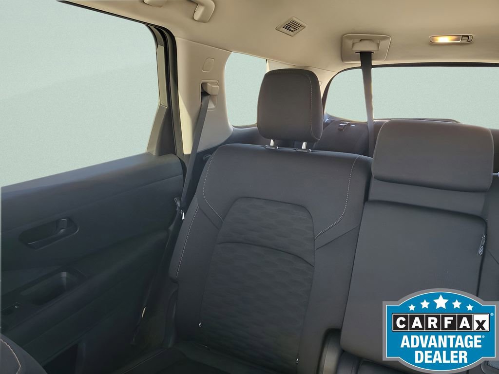 Used 2025 Nissan Pathfinder SV image 14