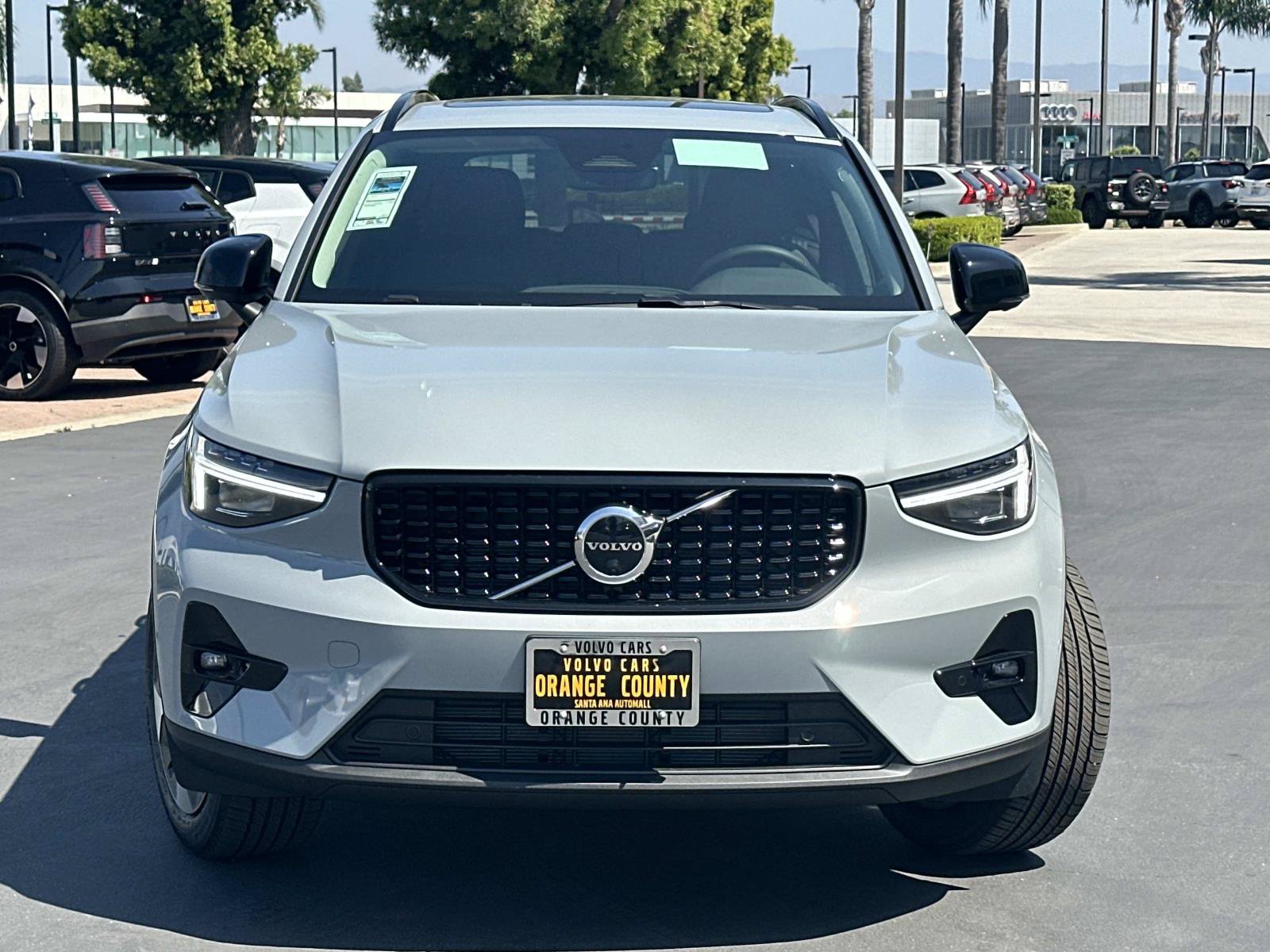 New 2026 Volvo XC40 B5 Plus w/ Protection Package Premier AWD/4WD image 2