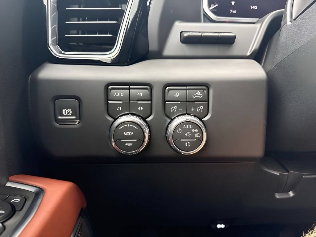 New 2026 GMC Sierra 2500 Denali Ultimate AWD/4WD image 19