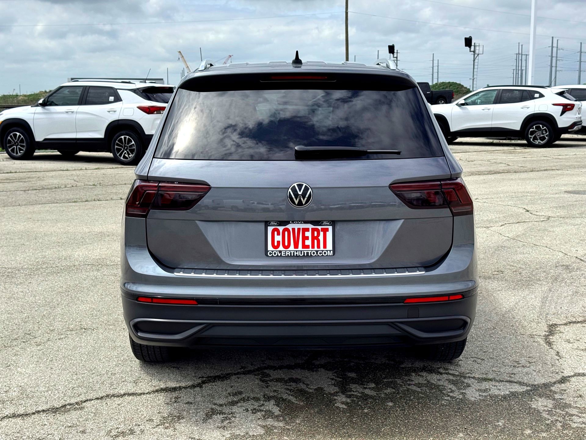 Used 2024 Volkswagen Tiguan SE FWD image 7