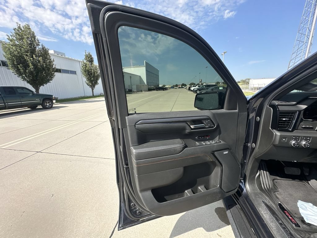 Certified 2024 GMC Sierra 1500 AT4 w/ Technology Package AWD/4WD image 23