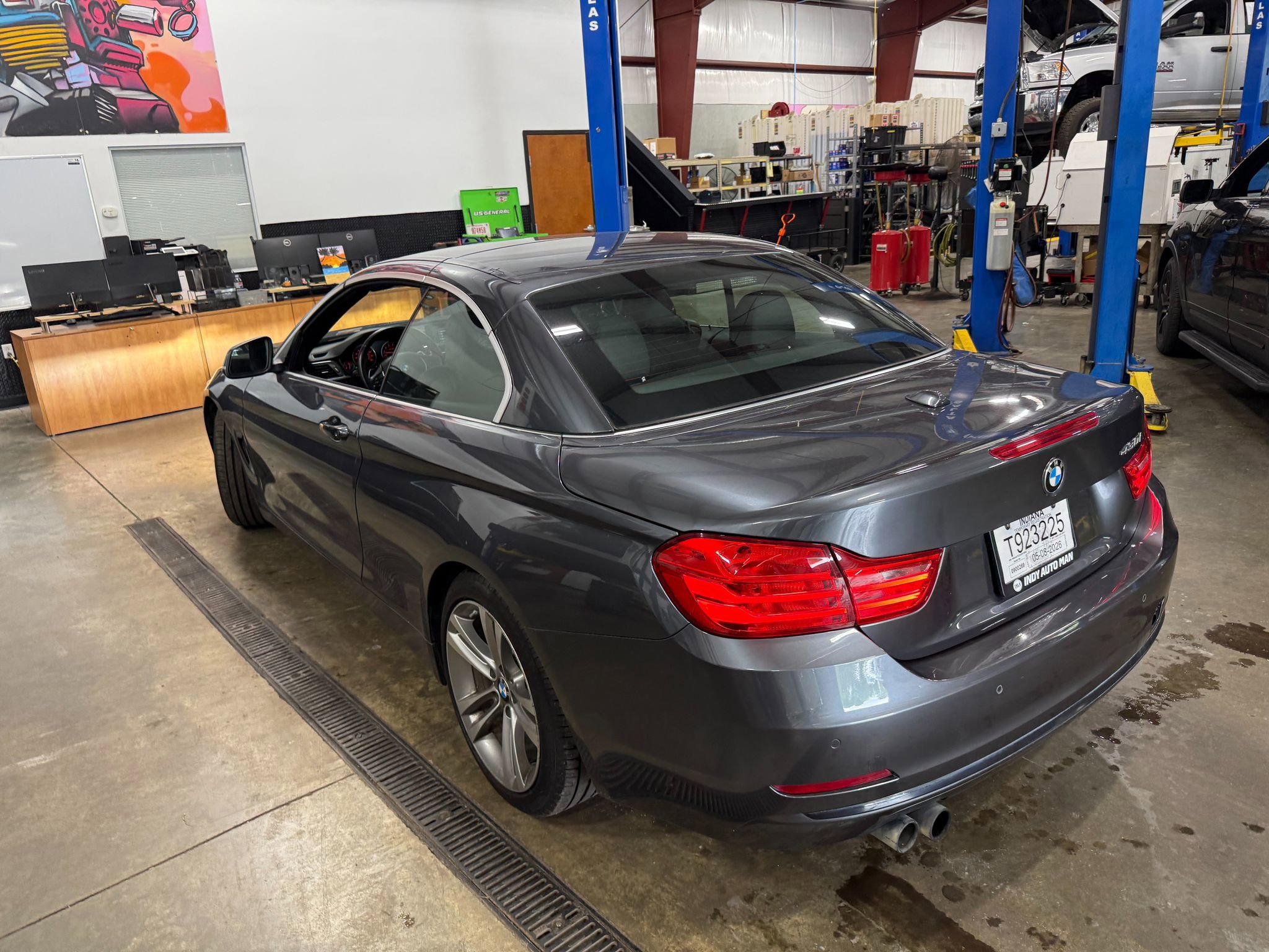 Used 2017 BMW 430i Convertible w/ Premium Package RWD image 4