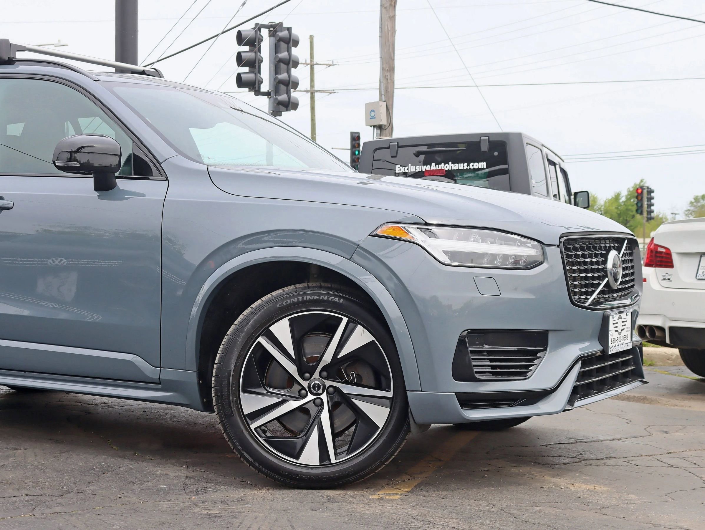 Used 2021 Volvo XC90 T8 R-Design AWD/4WD image 4