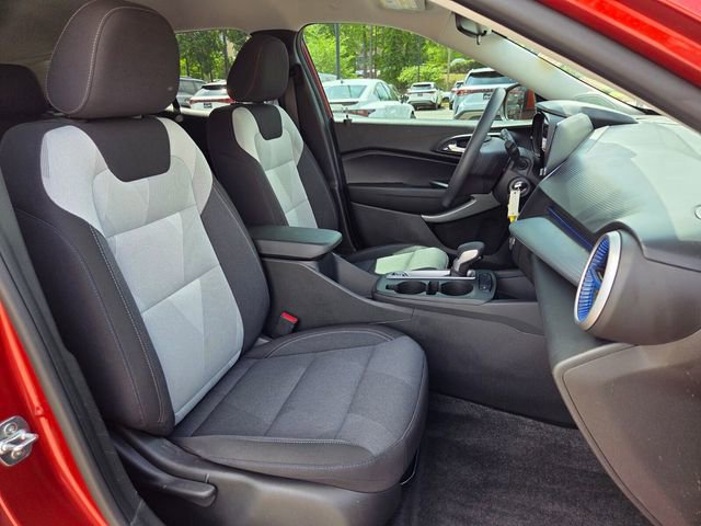 Used 2024 Chevrolet Trax LS w/ LS Convenience Package image 19