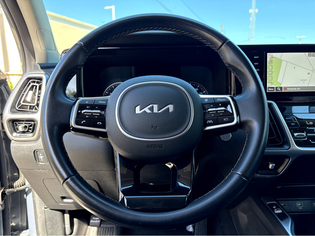 Used 2022 Kia Sorento S image 14