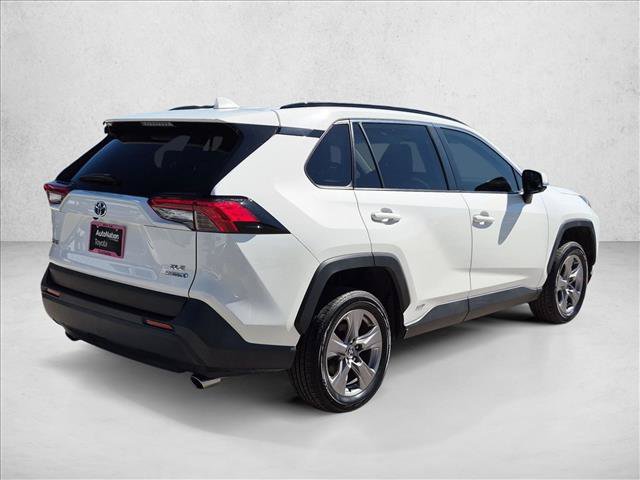 Used 2023 Toyota RAV4 XLE AWD/4WD image 5