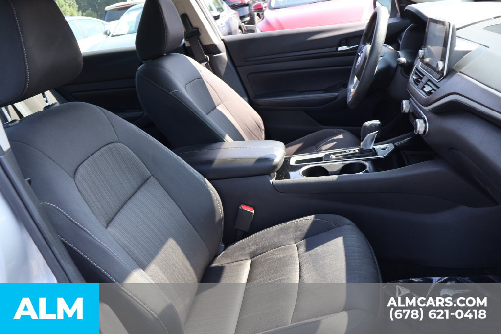 Used 2024 Nissan Altima 2.5 SV FWD image 26