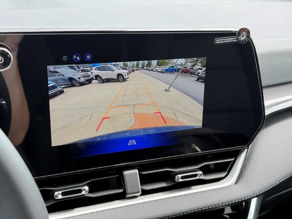 New 2027 Chevrolet Equinox LT FWD image 21
