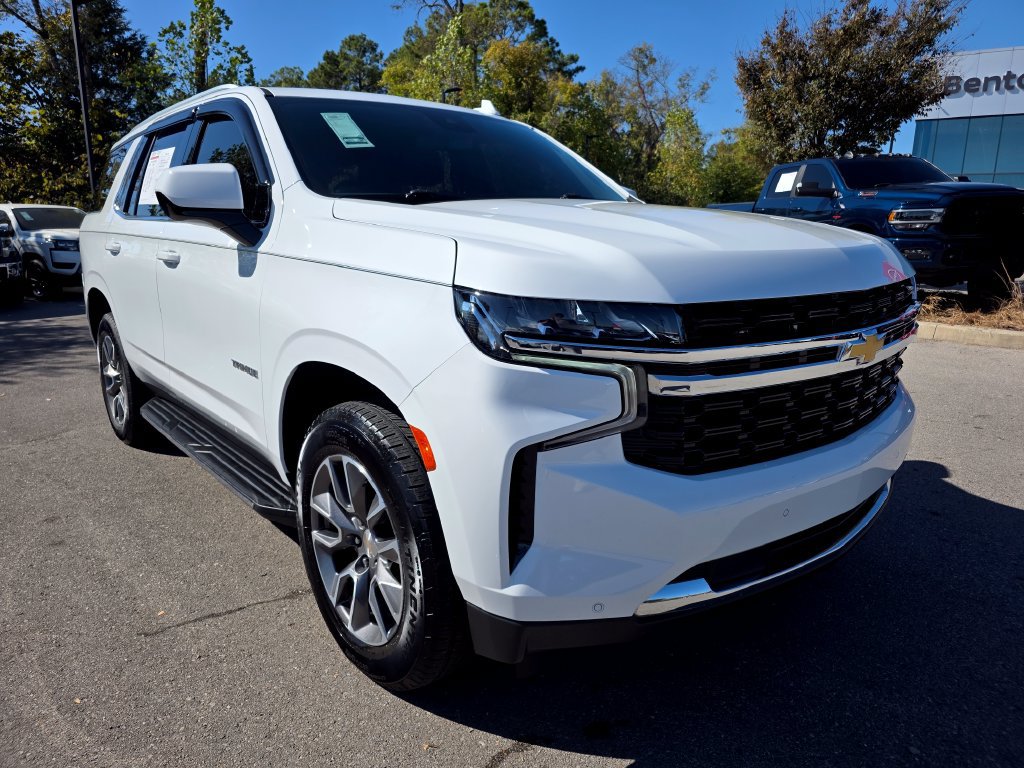 Used 2024 Chevrolet Tahoe LS w/ Driver Alert Package RWD image 2