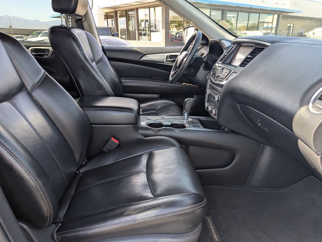 Used 2018 Nissan Pathfinder SL w/ Cargo Package FWD image 35