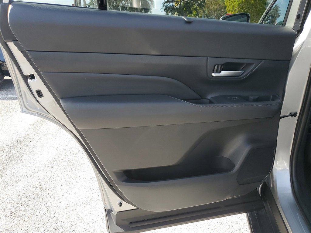 Used 2024 Toyota Grand Highlander Platinum image 29