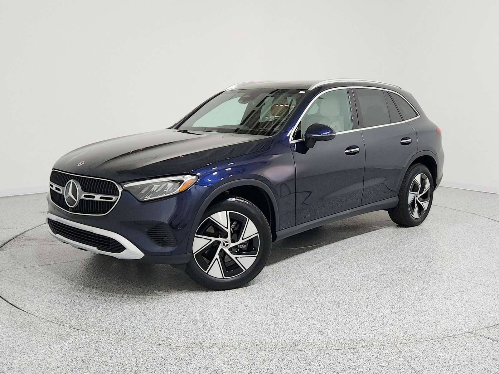 Certified 2024 Mercedes-Benz GLC 300 4MATIC image 1