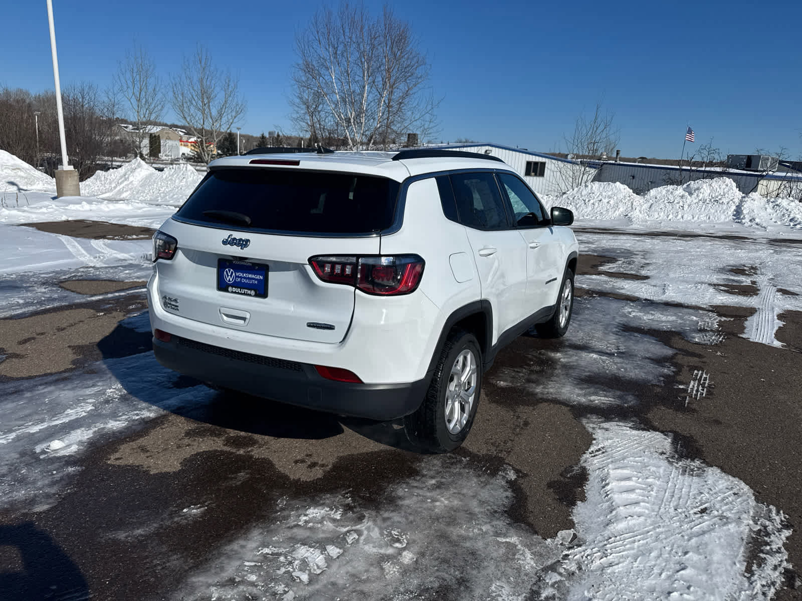 Used 2024 Jeep Compass Latitude image 5