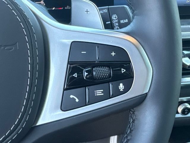 Used 2026 BMW X7 xDrive40i w/ M Sport Package AWD/4WD image 27