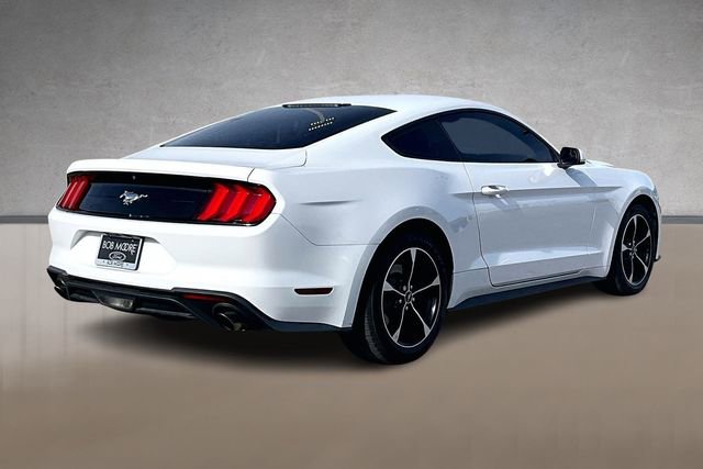 Used 2018 Ford Mustang EcoBoost image 2