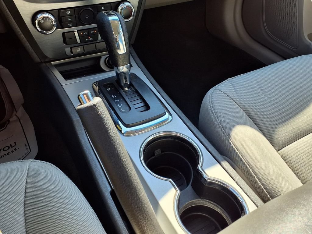 Used 2012 Ford Fusion SE FWD image 18