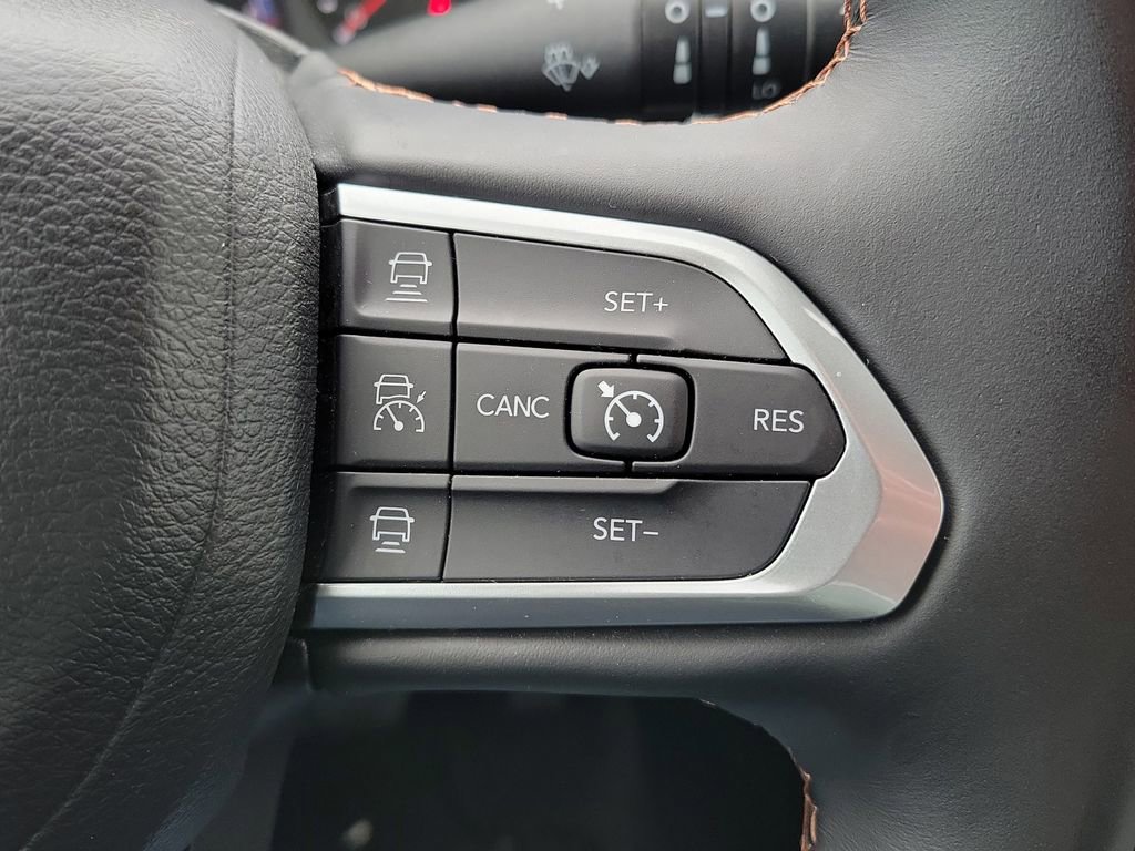 Used 2022 Jeep Compass Limited image 16