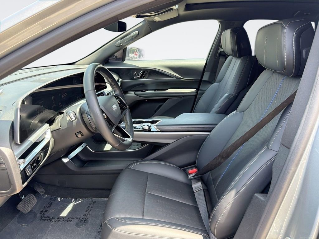 Used 2024 Cadillac Lyriq Sport RWD image 21