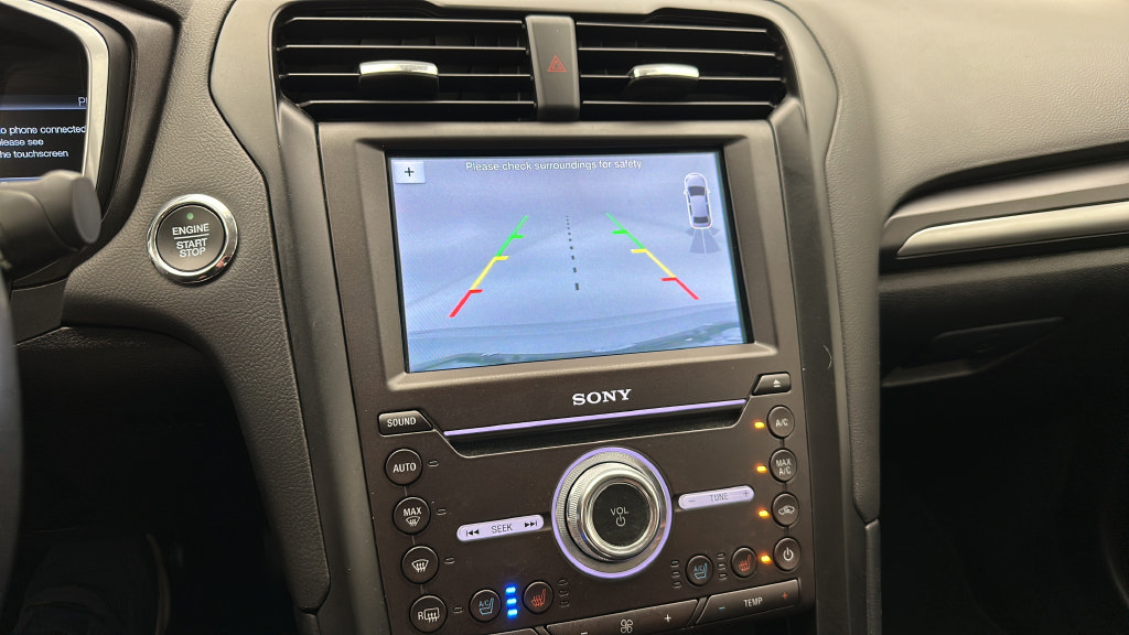 Used 2019 Ford Fusion Energi Titanium FWD image 21