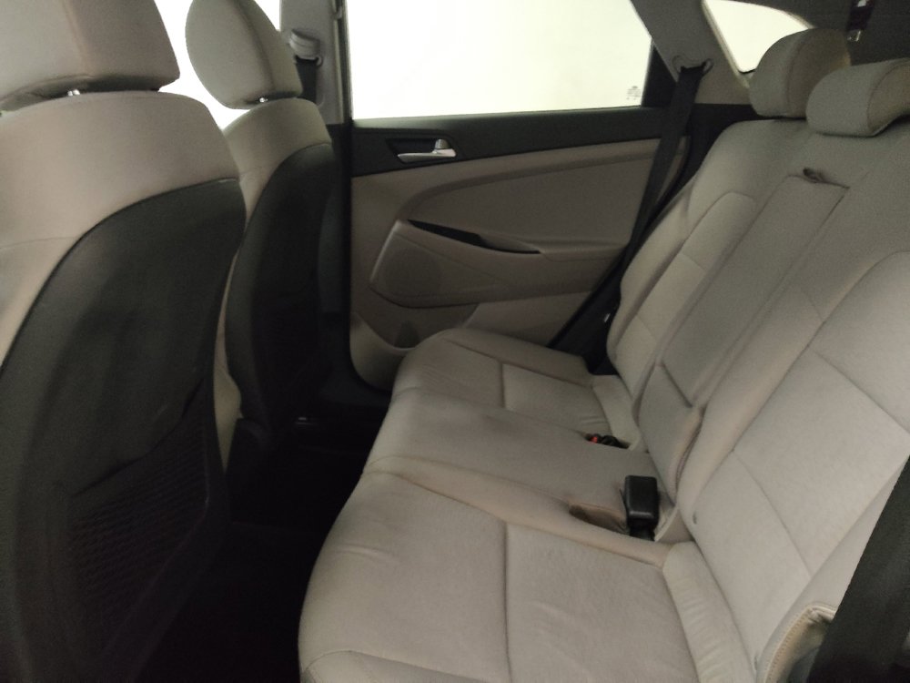 Used 2020 Hyundai Tucson SE AWD/4WD image 18