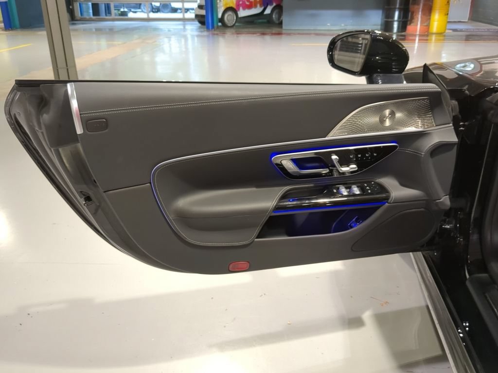 Used 2023 Mercedes-Benz SL 63 AMG 4MATIC image 15