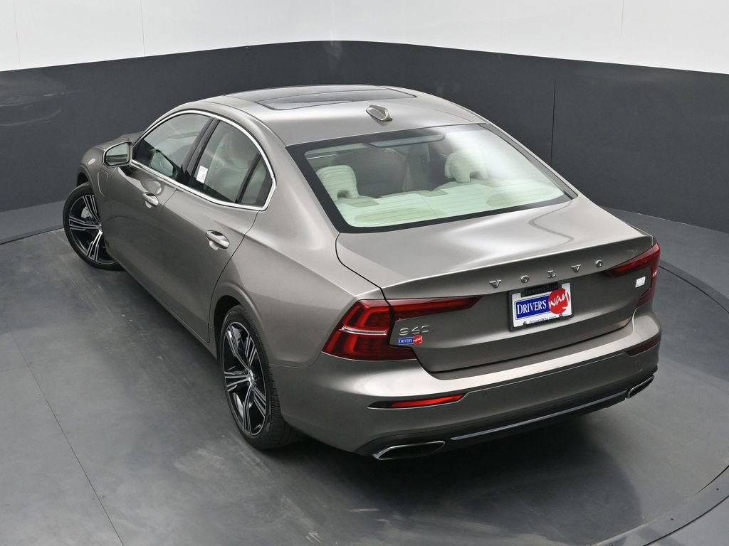 Used 2021 Volvo S60 T8 Inscription w/ Climate Package image 34