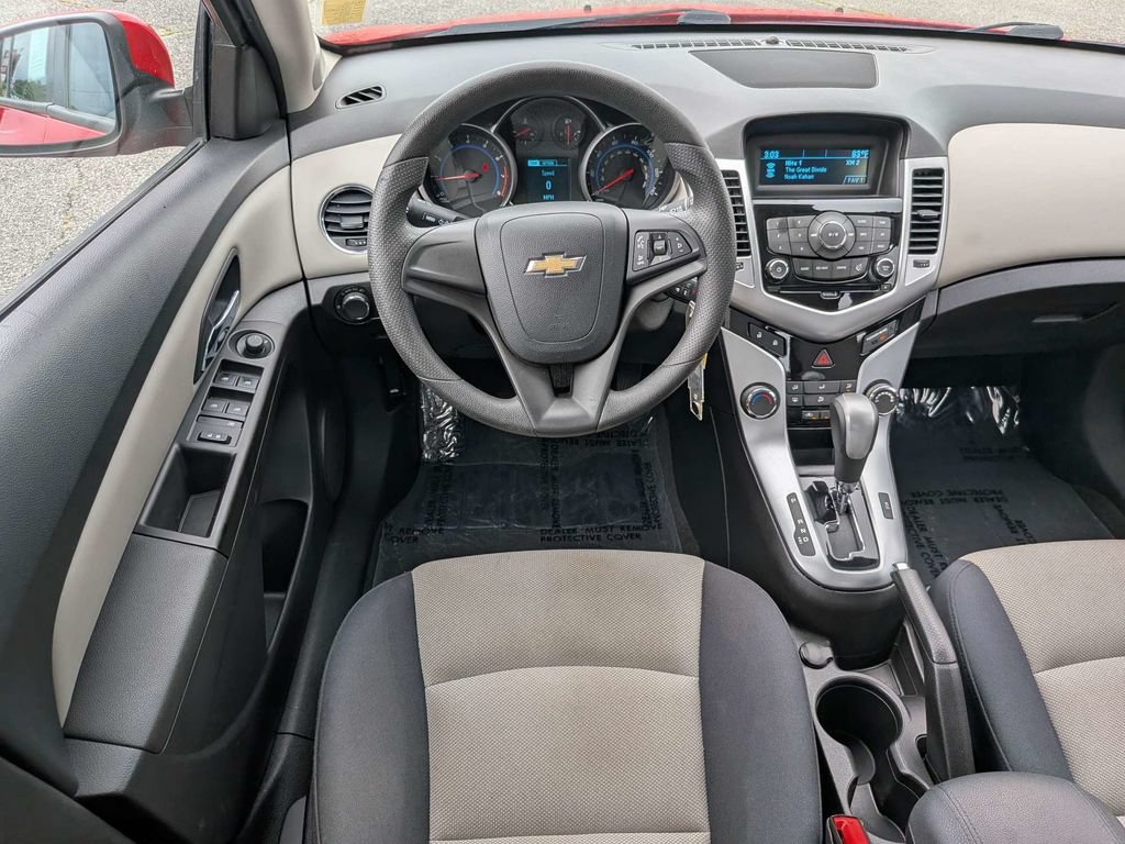 Used 2016 Chevrolet Cruze LS FWD image 15