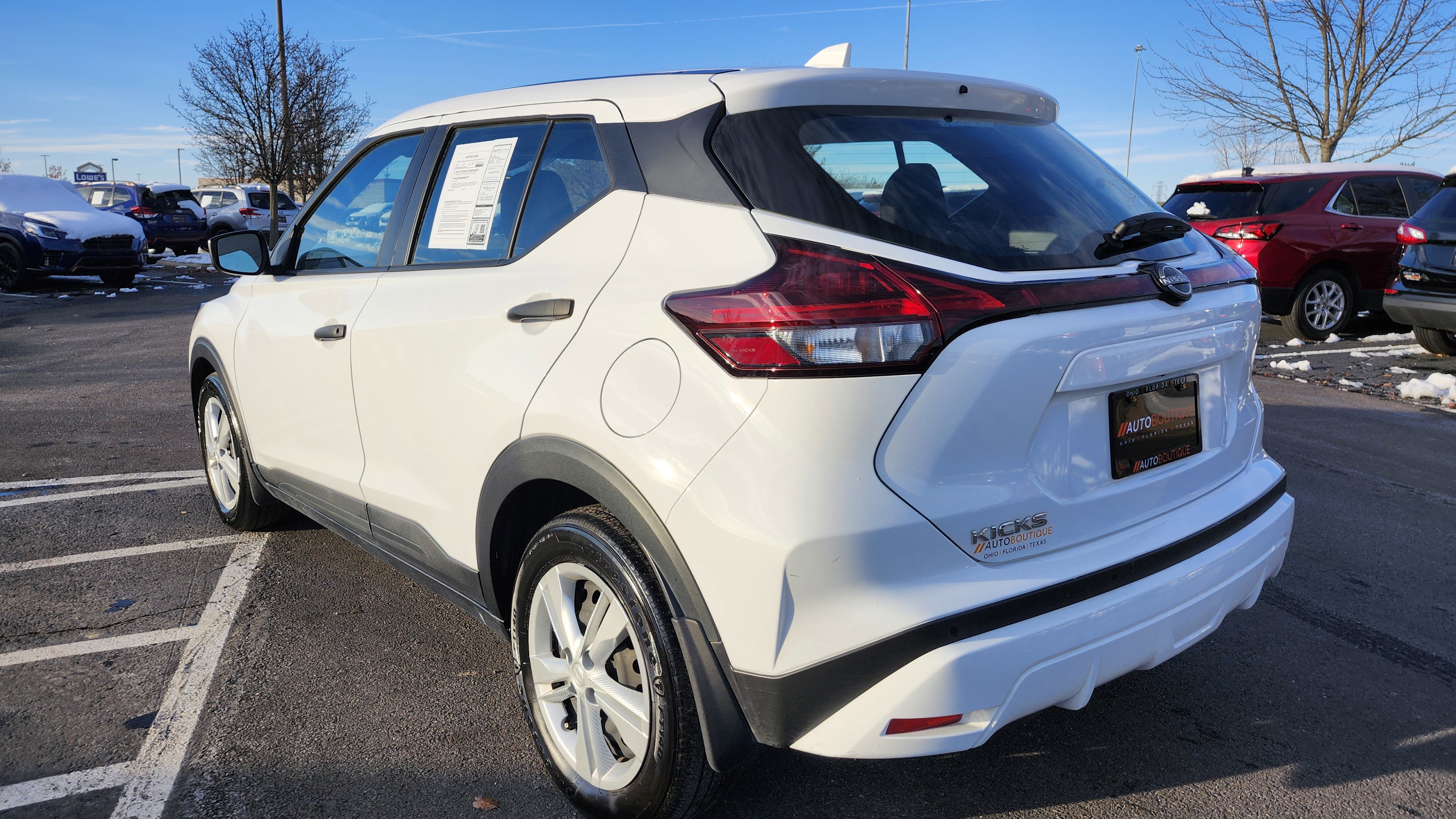 Used 2022 Nissan Kicks S image 14