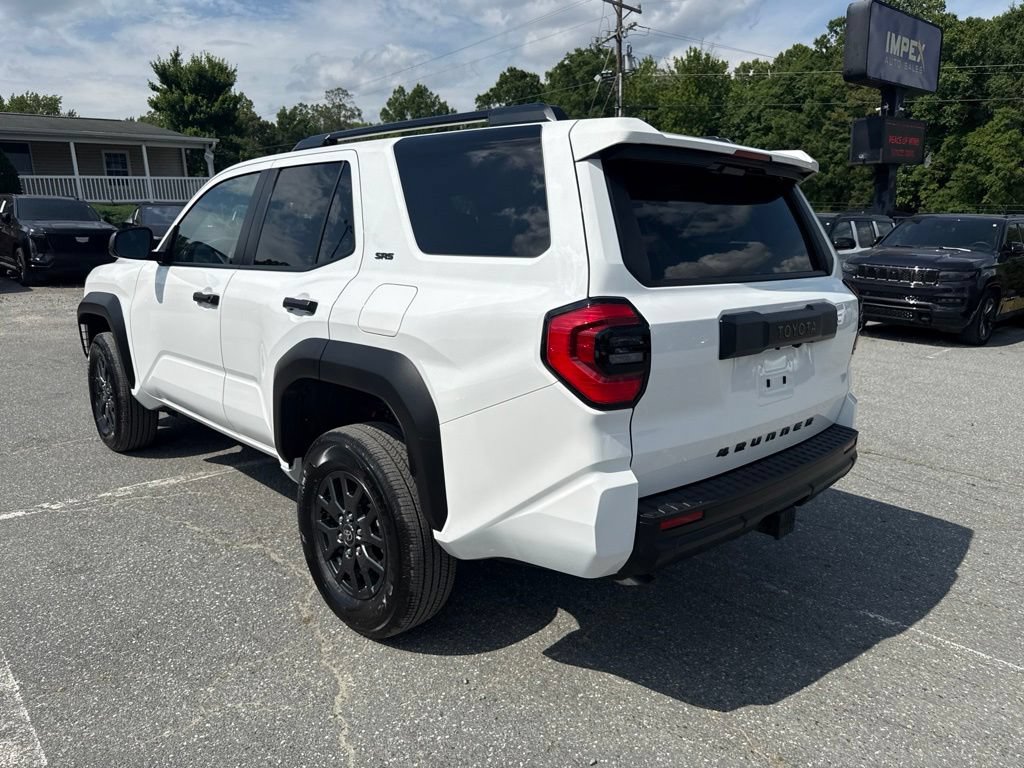 Used 2026 Toyota 4Runner SR5 RWD image 5