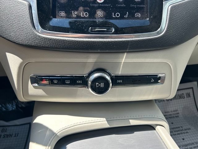 Certified 2025 Volvo XC90 B5 Core w/ Climate Package AWD/4WD image 25