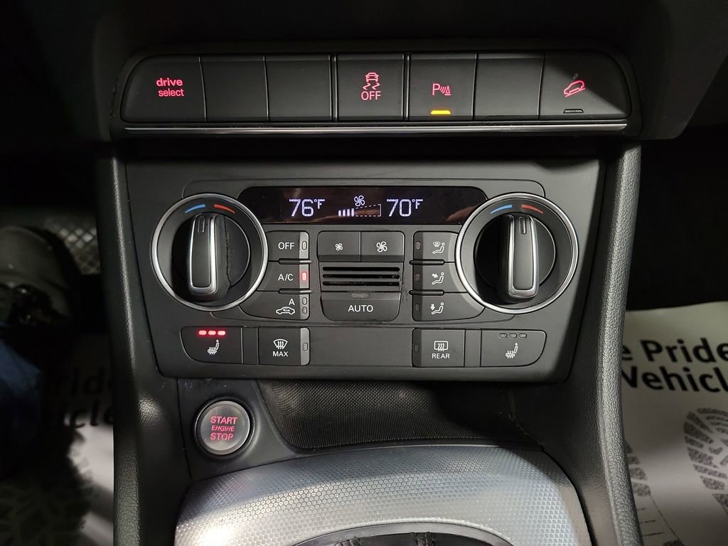 Used 2018 Audi Q3 2.0T Premium w/ Convenience Package image 19