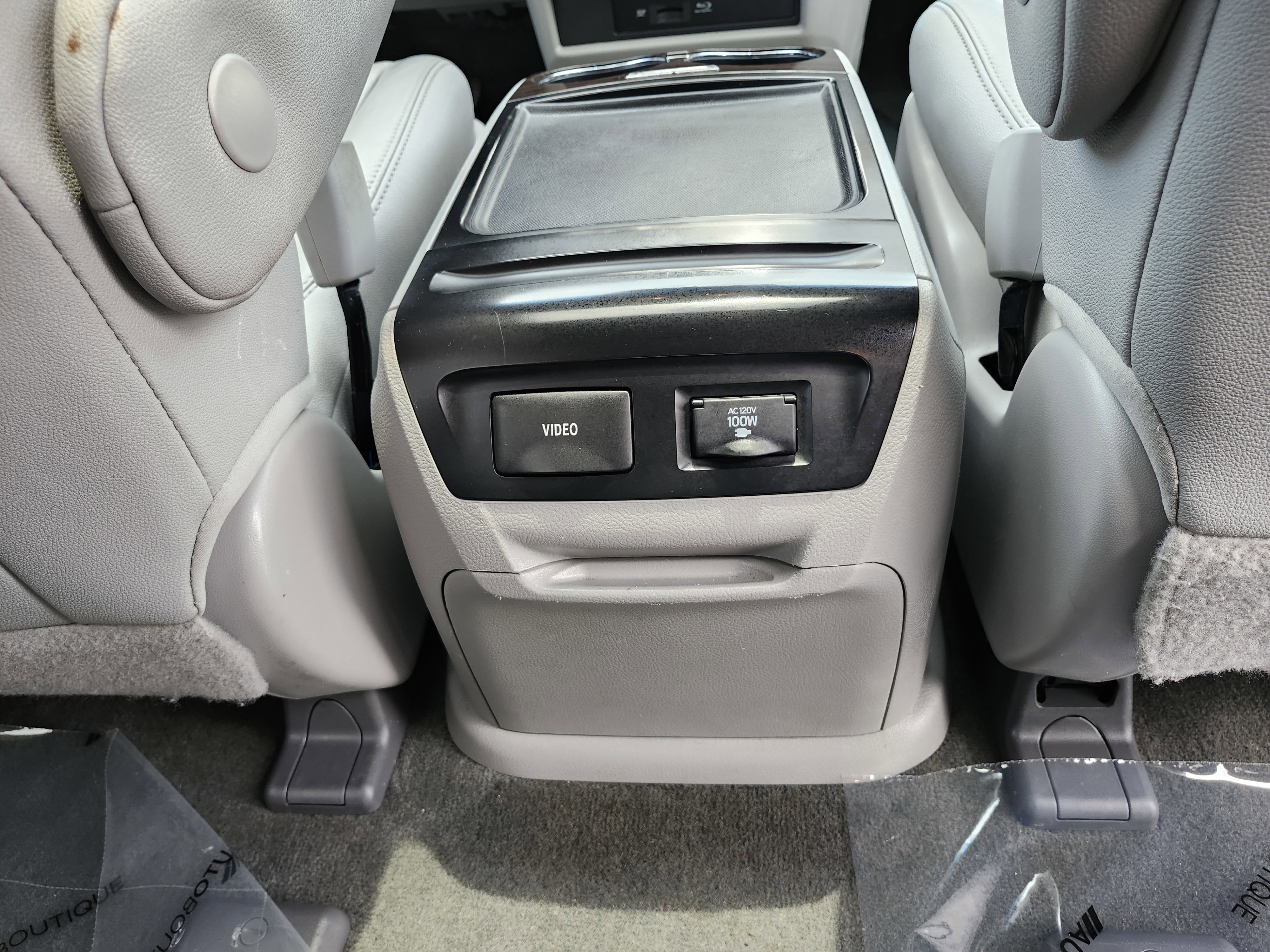 Used 2015 Toyota Sienna XLE Premium AWD/4WD image 22