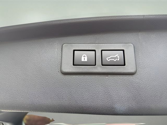 Used 2025 Subaru Outback Limited AWD/4WD image 38