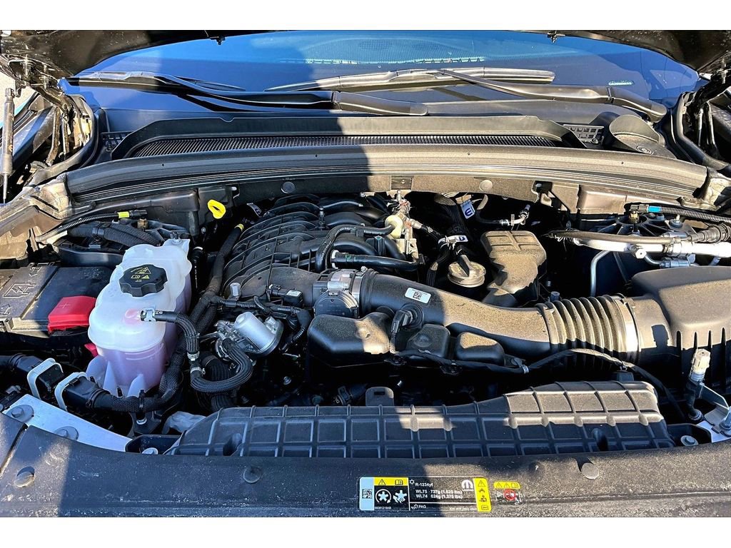 Certified 2025 Jeep Grand Cherokee Overland image 11