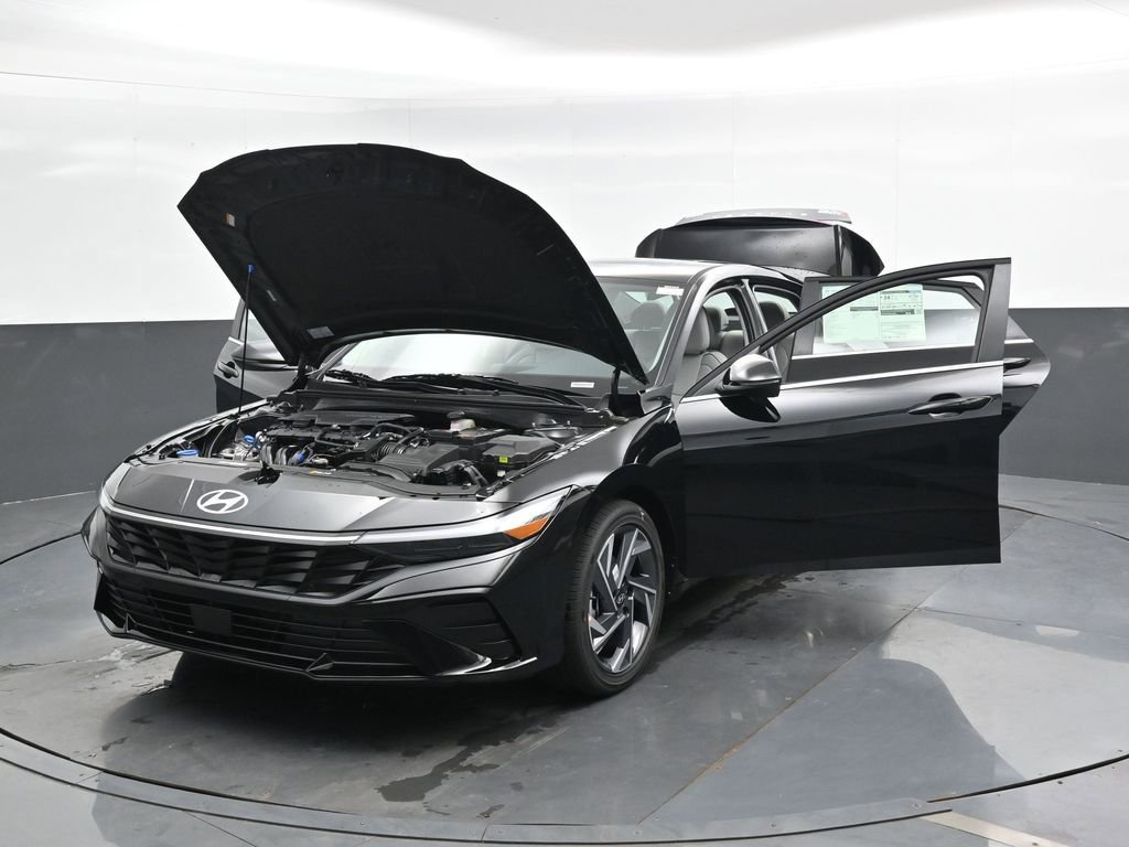New 2025 Hyundai Elantra Limited image 54