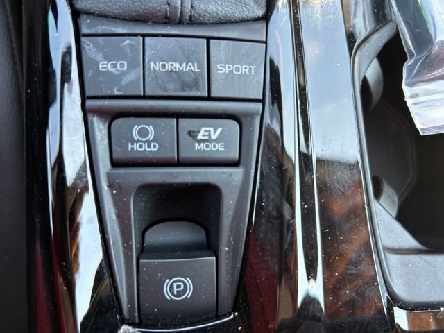 Certified 2026 Toyota Camry XLE FWD image 17