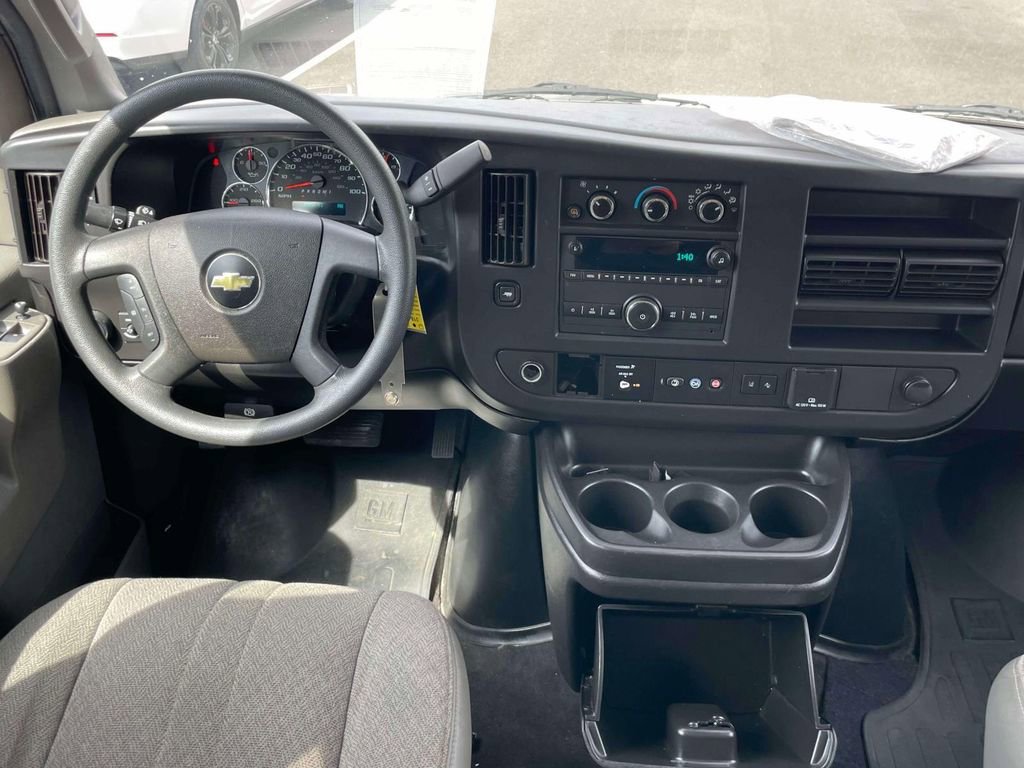 Used 2020 Chevrolet Express 3500 LT w/ LT Preferred Equipment Group image 12