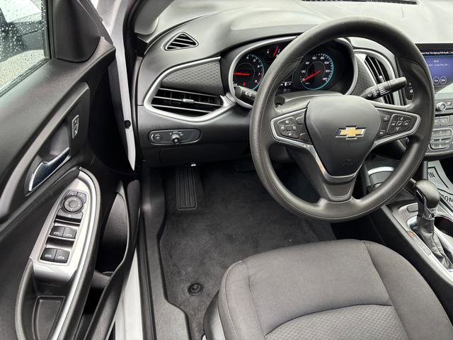 Used 2022 Chevrolet Malibu LT image 9