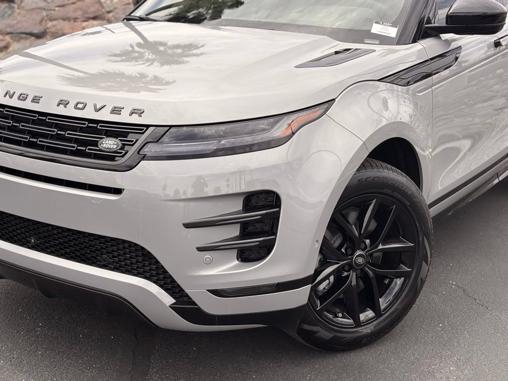 New 2026 Land Rover Range Rover Evoque Dynamic SE AWD/4WD image 2