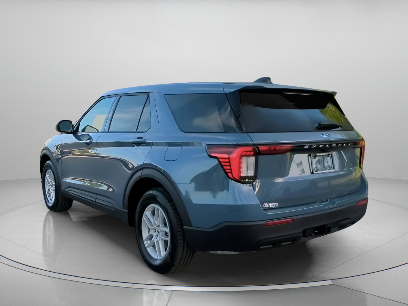 New 2026 Ford Explorer Active RWD image 21